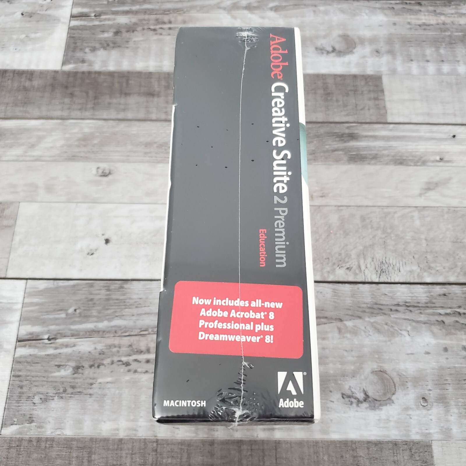 Adobe Creative Suite 2 Premium Education 18040490 Dreamweaver 8 MAC Edition