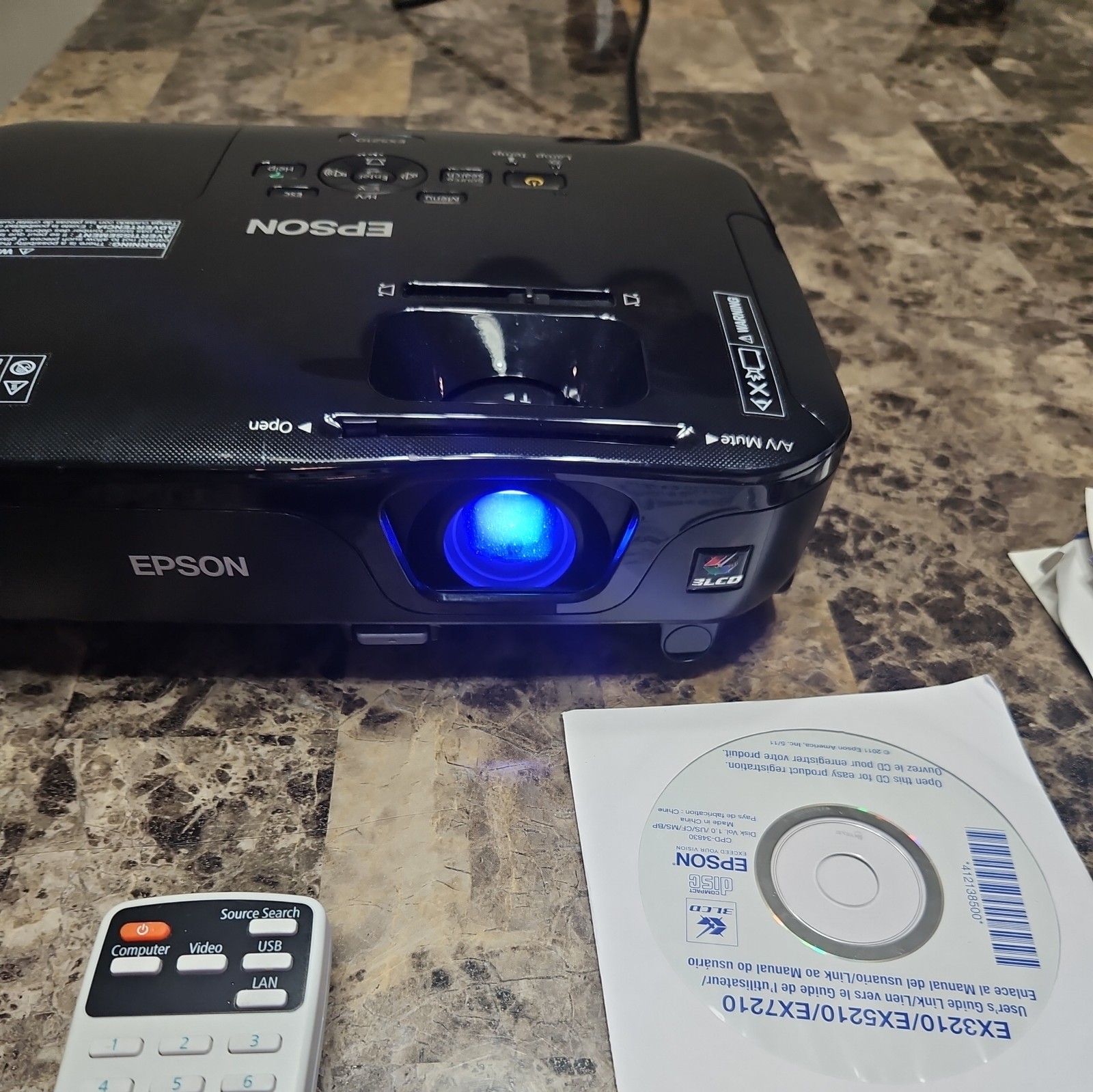 Epson EX5210 Projector -! H429A 2800 Lumens 3LCD WORKING Remote