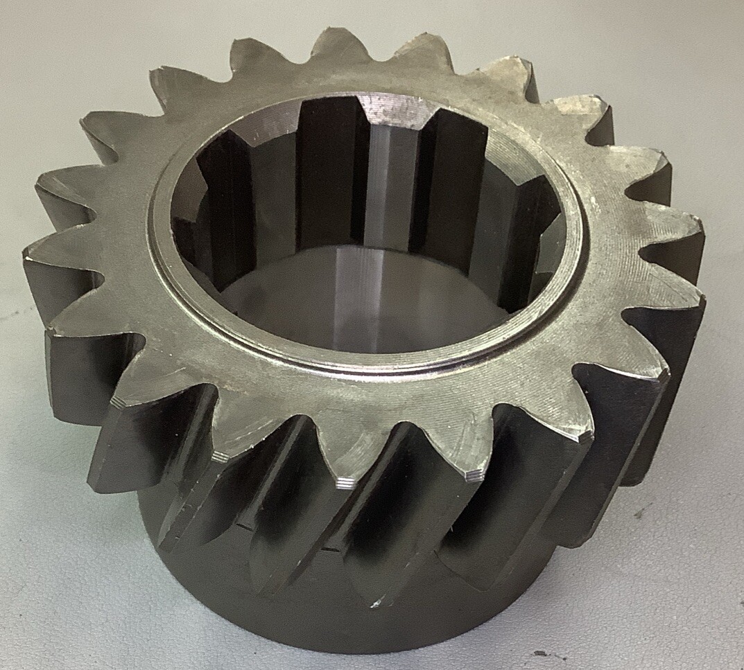 AGCO 3811700M1 Rangebox Gear for Massey Ferguson 4215 4220 4315 4320 (B354)