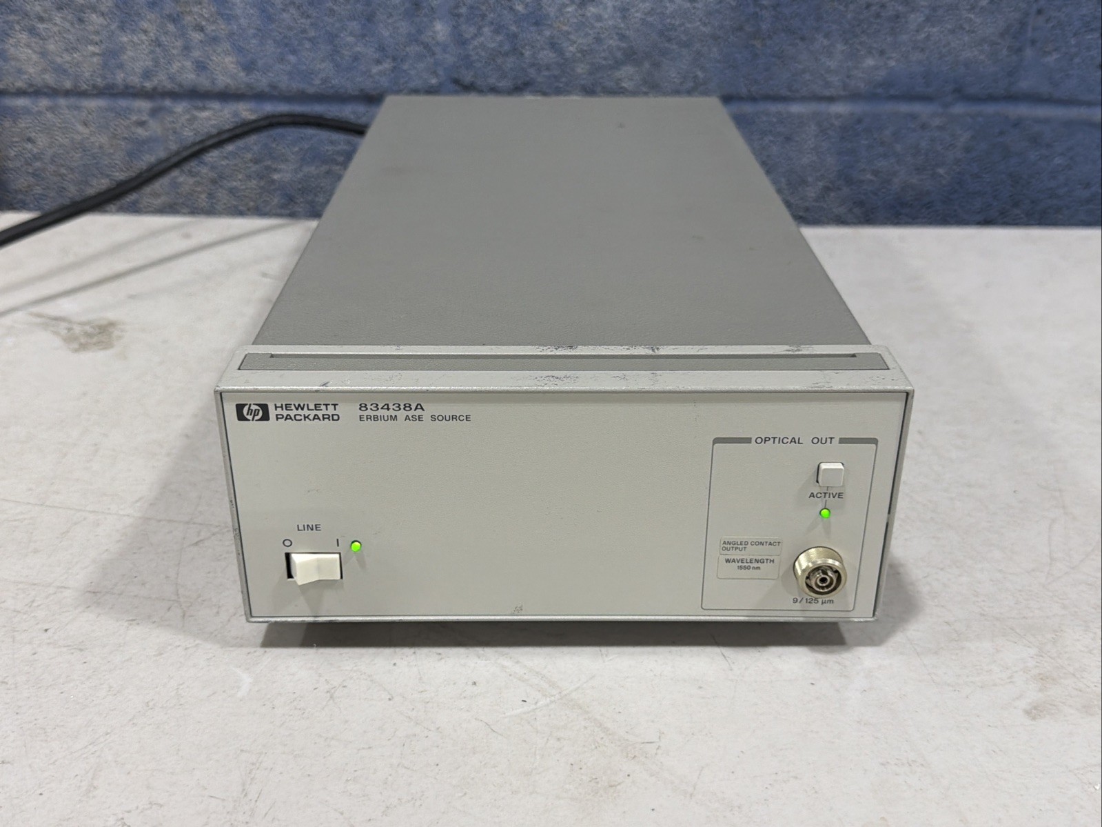 HP 83438A Erbium ASE Source Optical Test Instrument 1500nm