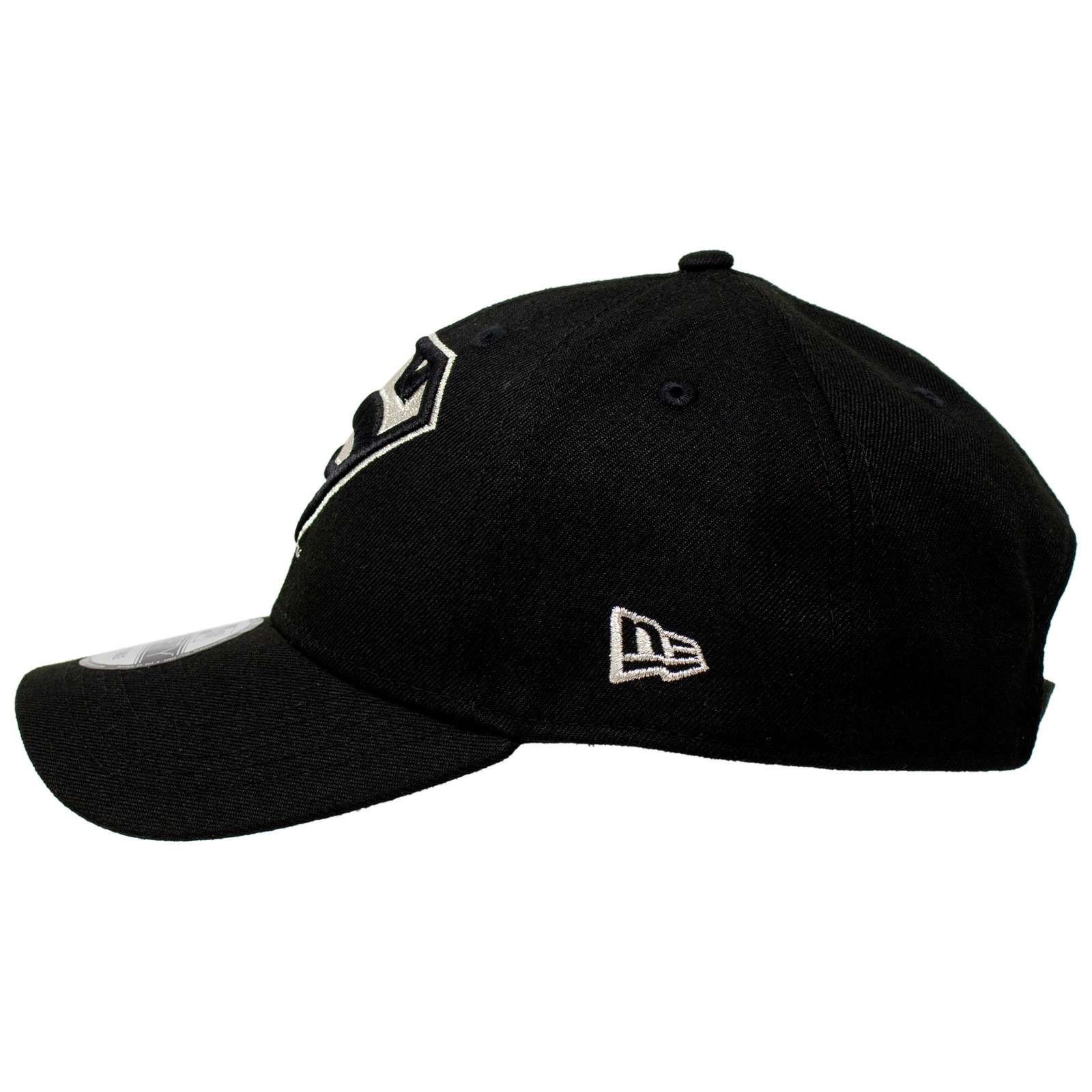 Superman Silver Symbol New Era 9Forty Adjustable Hat Black