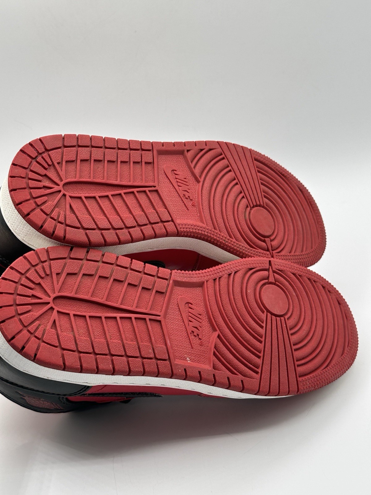 Jordan 1 Mid Reverse Bred (2021) Size 5Y