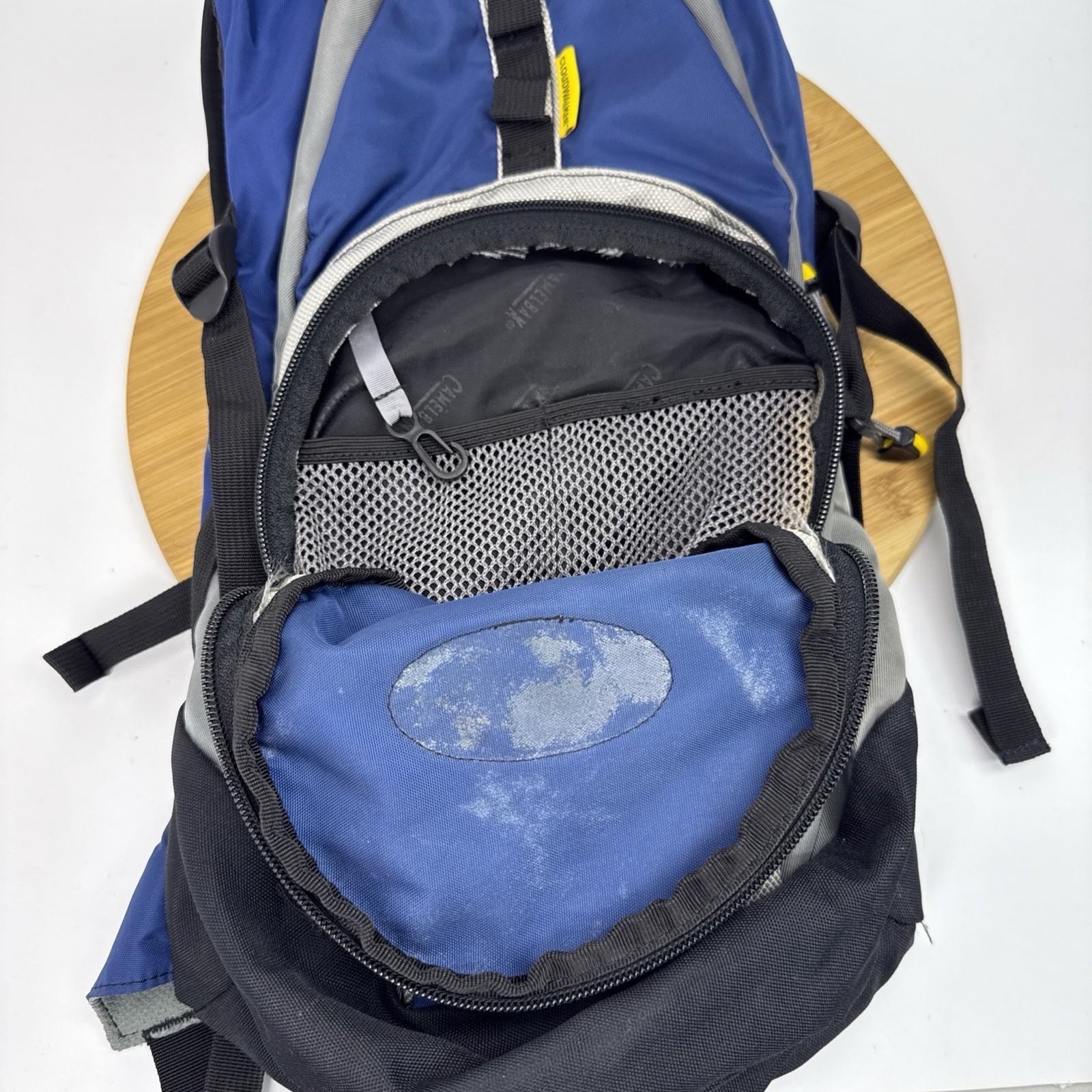 Camelbak Cloud Walker 18 Hydration Pack ( No Bladder ) 18" Hiking Backpack