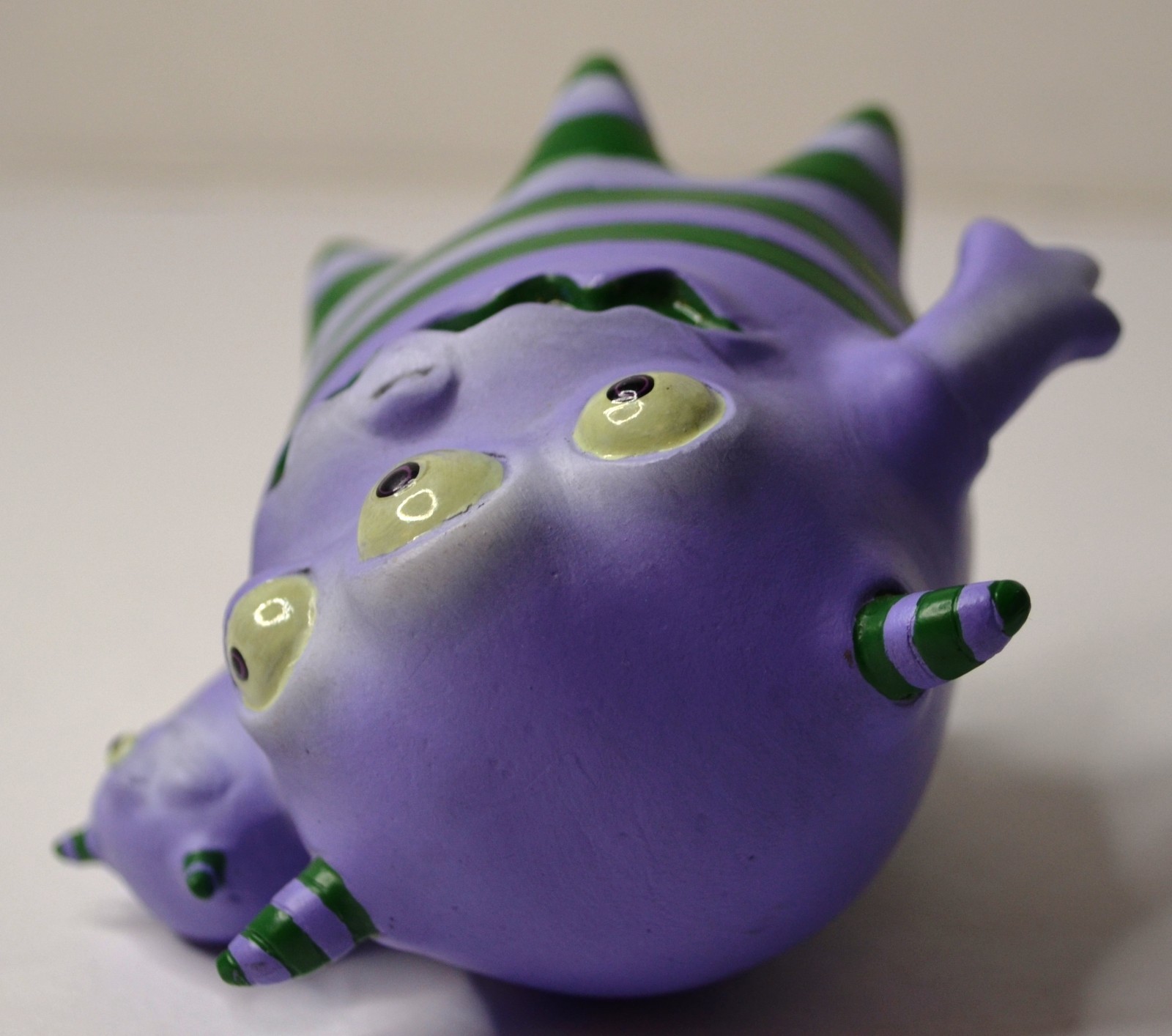 UNDERBEDZ GALLABAH MONSTER FIGURINE SUMMIT COLLECTION