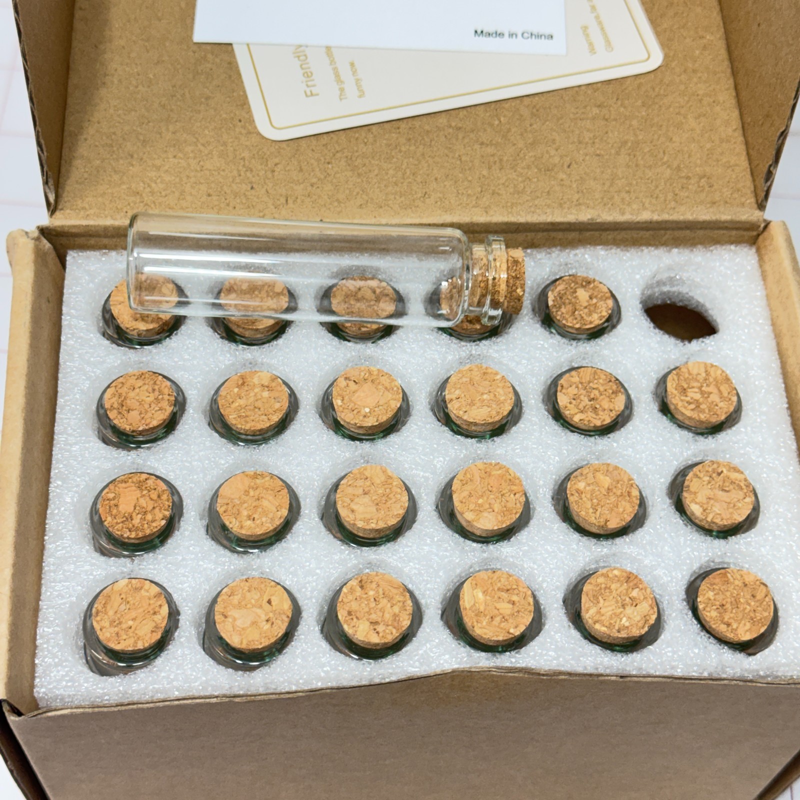 MaxMau 20ml Small Glass Bottles,Tiny Glass Vials,Jars with Cork Stoppers,Message