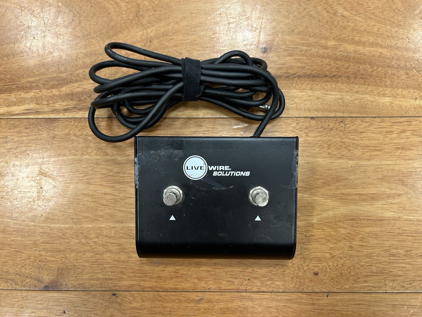 LIVEWIRE SOLUTIONS LWS22 2 BUTTON FOOT PEDAL (EPJ017758)