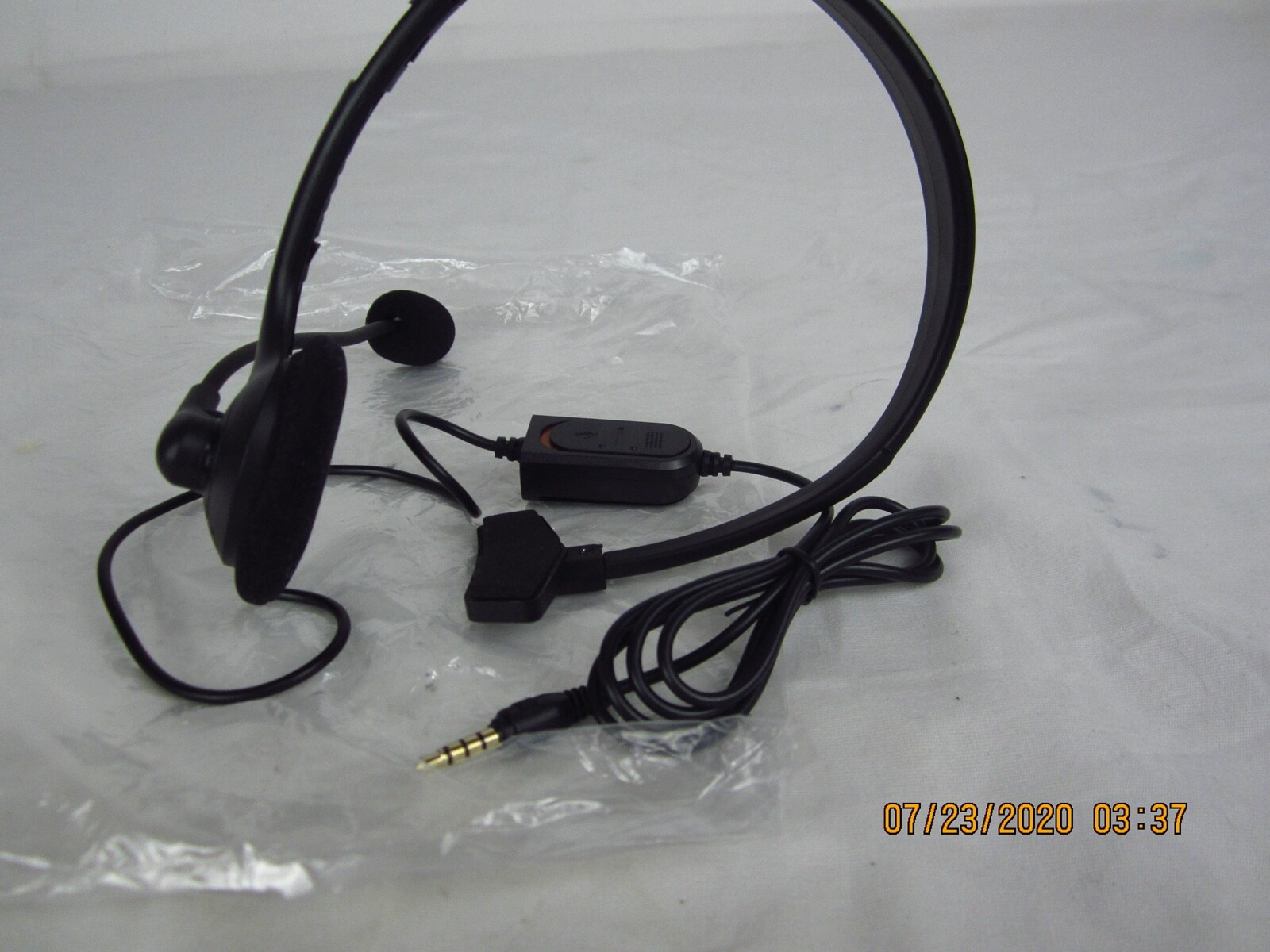 Essential Mono Wired Chat Headset for PS4 With mic & volume