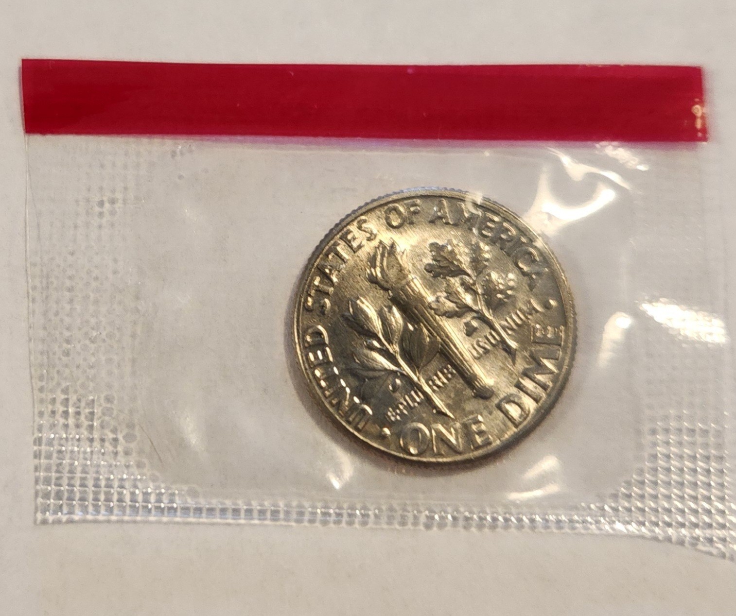 1977 D Roosevelt Dime in Mint Cello