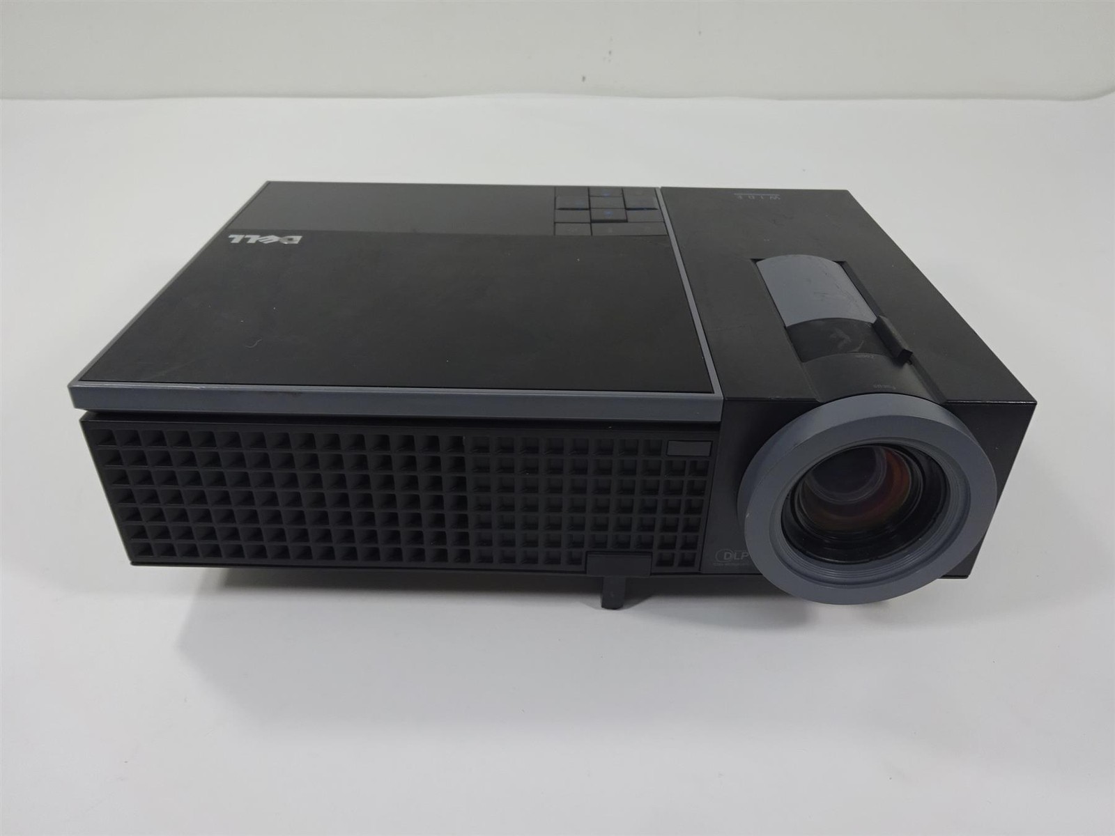 Dell 1610HD Wide HD DLP  Projector - 3500 Lumens  - Lamp Timer : 600 Hours
