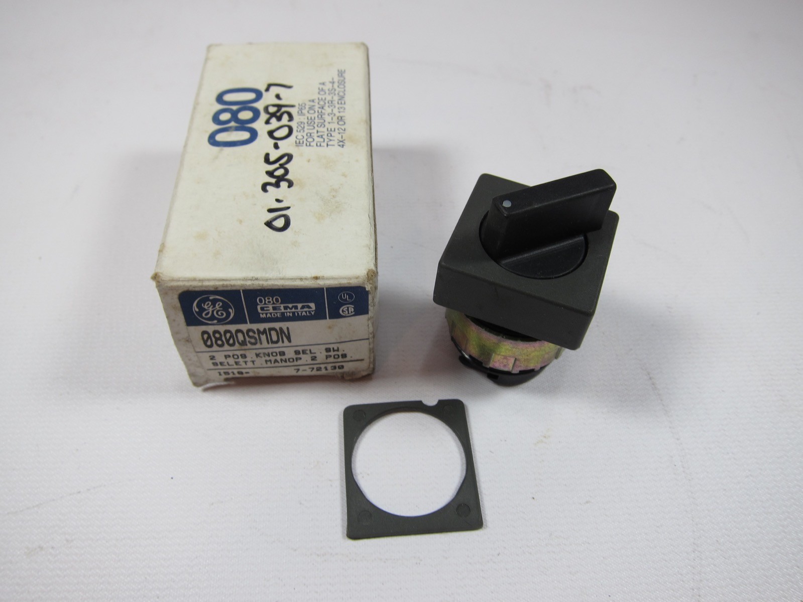 New GE General Electric Cema 080QSMDN 2 Position Selector Switch