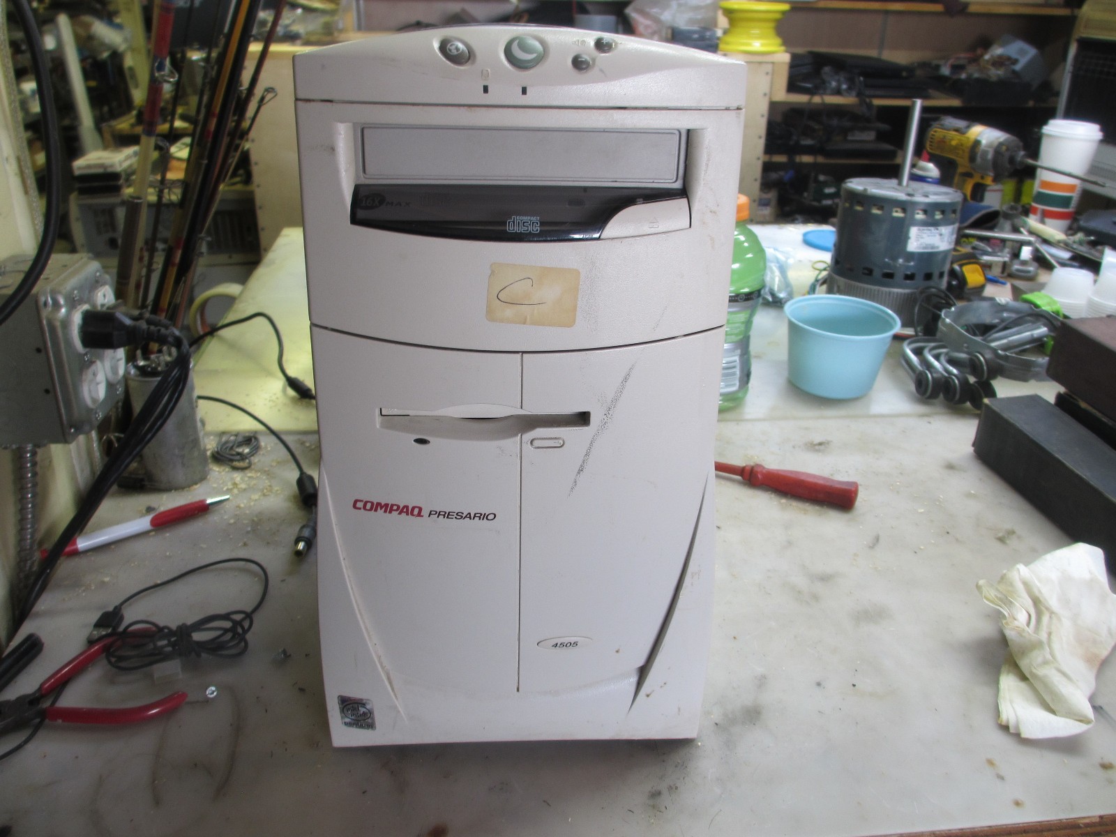 Vintage Compaq Presario 4505 Tower Pentium 166 MMX 16MB ram no hdd