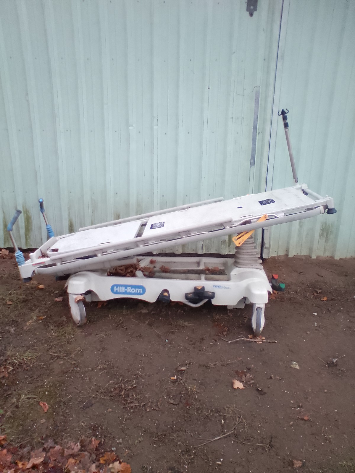 Adjustable medical table