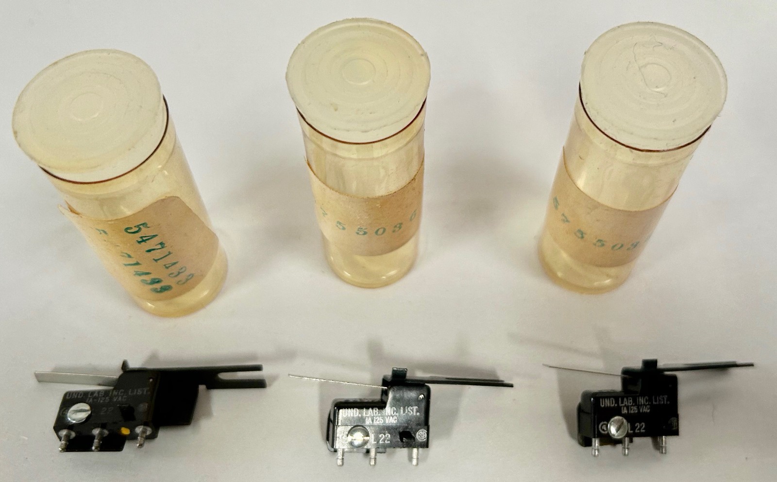 Lot Of "3" UNUSED Vintage Electric Micro Switch L22 (A6)