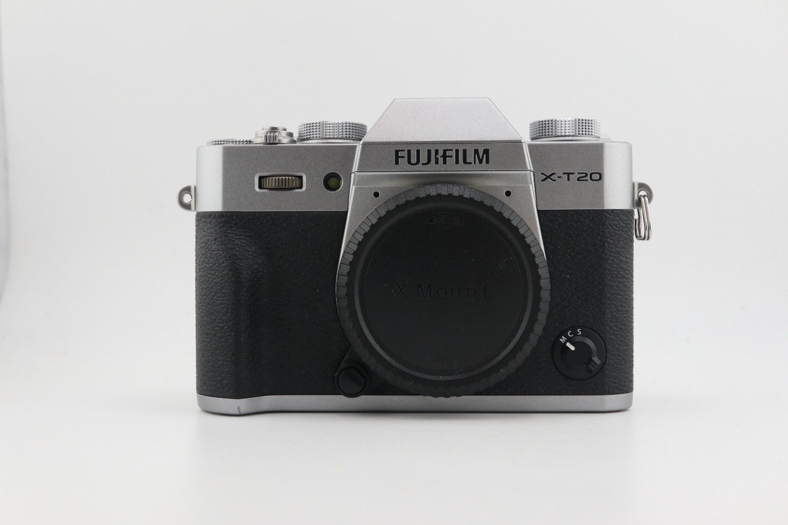 Fujifilm X-T20 24.3MP Mirrorless Digital Camera XT20 Body Silver Excellent