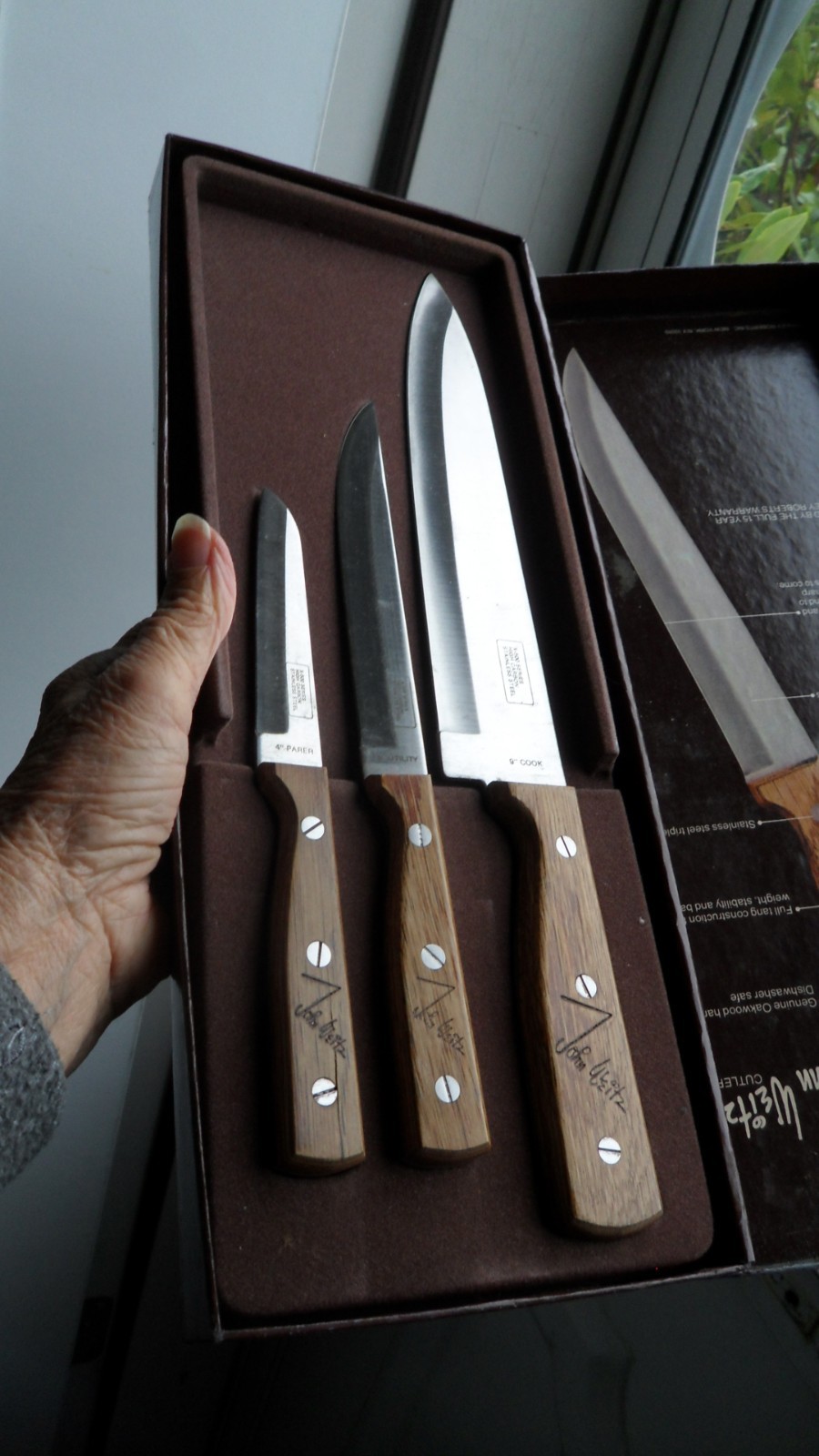 VTG. JOHN WEITZ 3 PC HIGH CARBON STAINLESS STEEL CUTLERY KNIFE SET