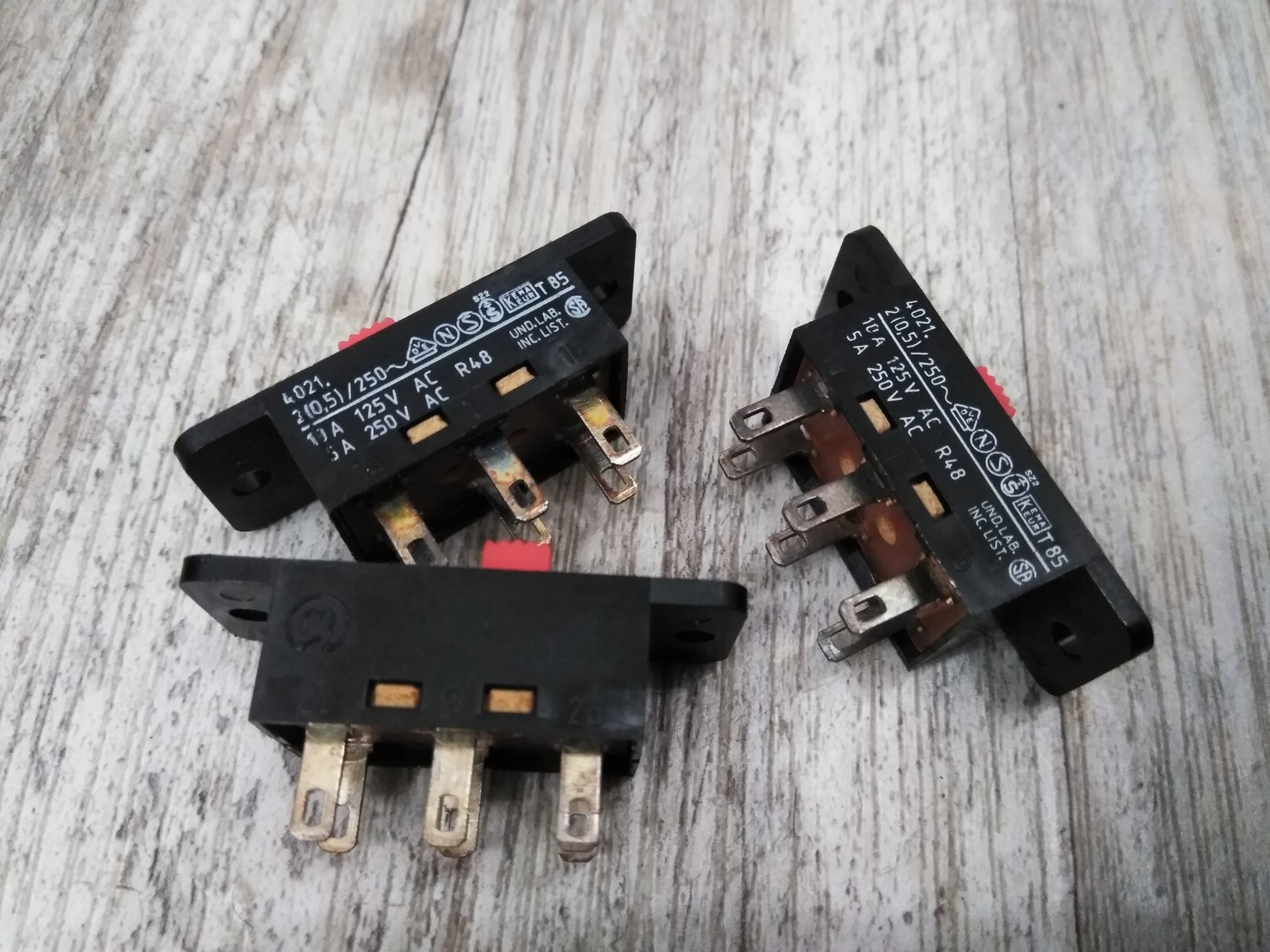 N.O.S. UND. LAB. 4021 Voltage Selection Slide Switch (3PK BUNDLE)