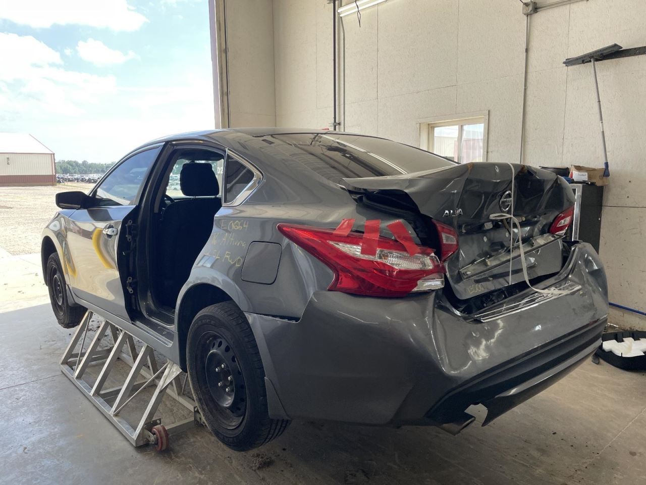 Air Shutter Fits 18-24 MURANO 1093295