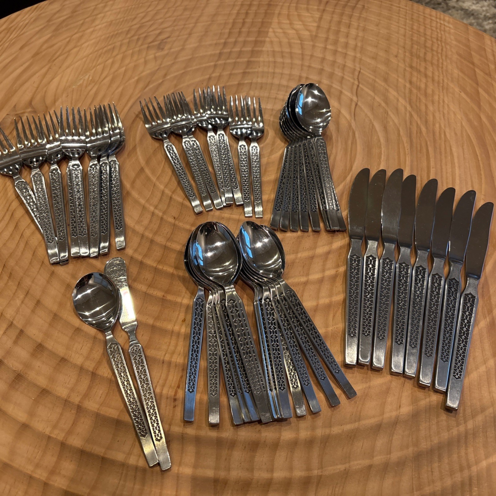 VTG 49pc United Silver Stainless Flatware Scroll Deco Service/8 EUC Silverware