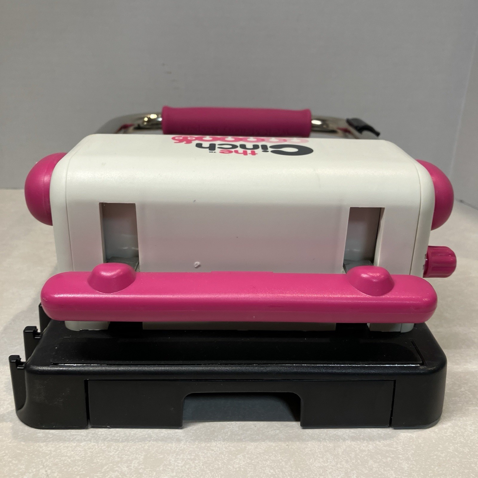 The Cinch Book Binding Machine Tool We R Memory Keepers USED Pink