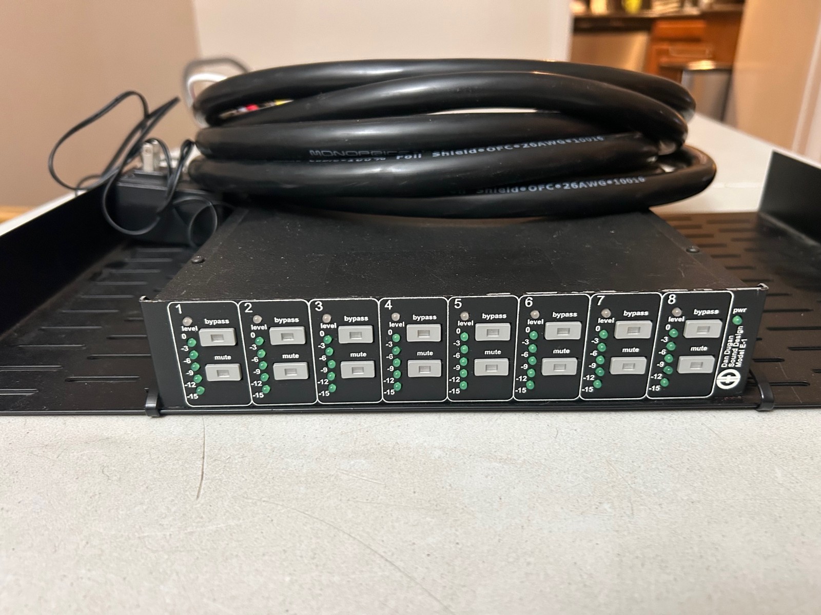 Dan Dugan Model E-1A—W-Analog & Optical / ADAT-Auto-Mixing Controller w/Bundle