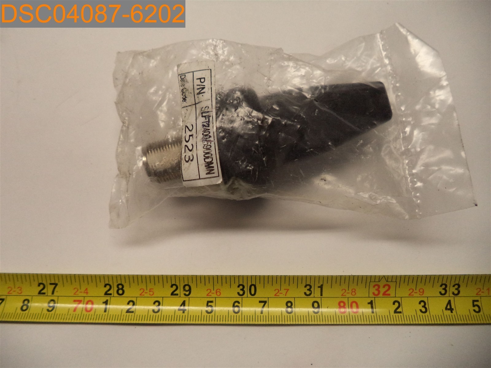 Pulse SLPT2400/5900DMN Antenna Direct Mount Transit