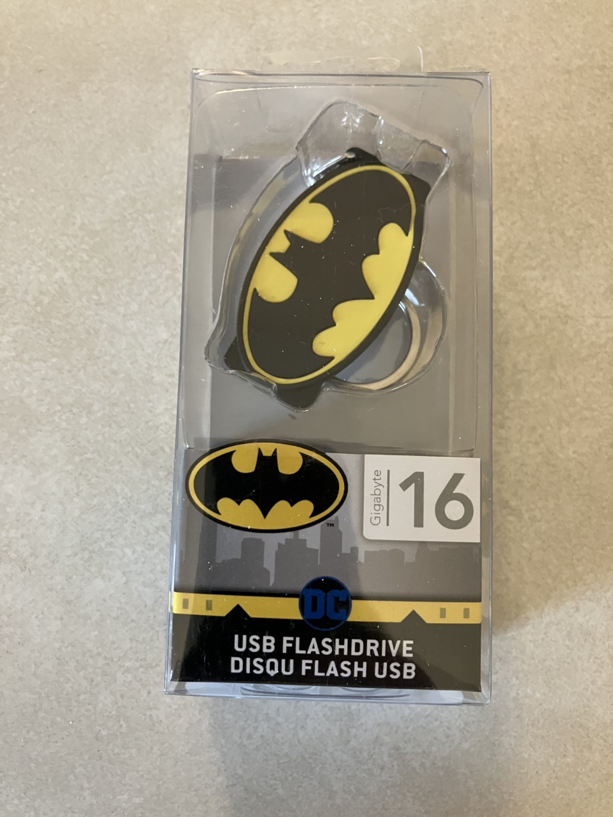 DC Comics Batman 16GB USB flash drive Keychain BRAND NEW PC