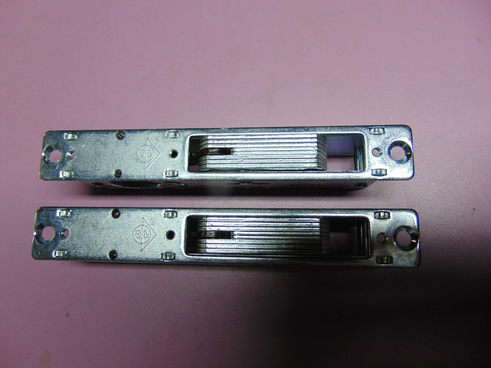 2 ADAMS RITE  1 1/8 STORE FRONT DOOR SHORTBOLT                  LOCKSMITH