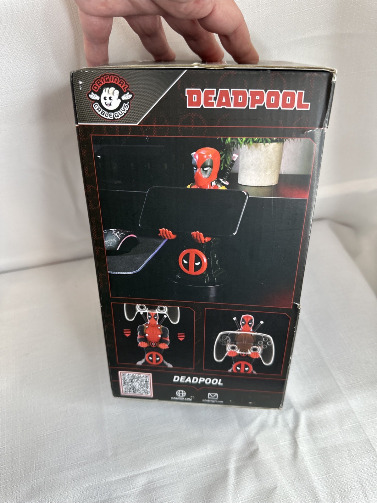 Exquisite Gaming Cable Guys Original Phone & Controller Holder DEADPOOL Marvel