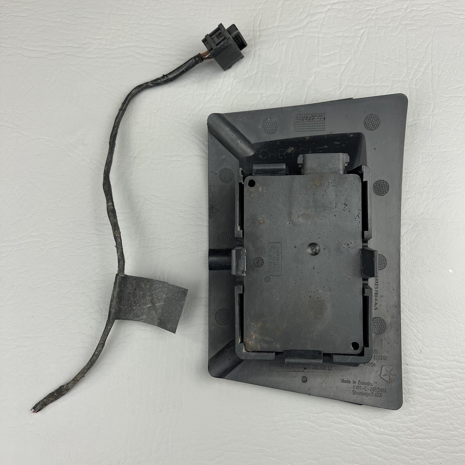 2011 - 2013 CHRYSLER DODGE JEEP BLIND SPOT DETECTION RADAR SENSOR 56038942AA OEM