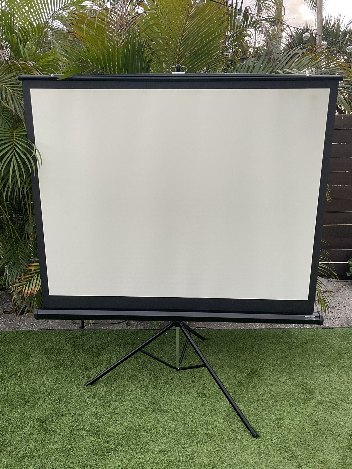 DA LITE Projection Screen On Tripod 57" X 43" Vintage Home Movies Film Slideshow