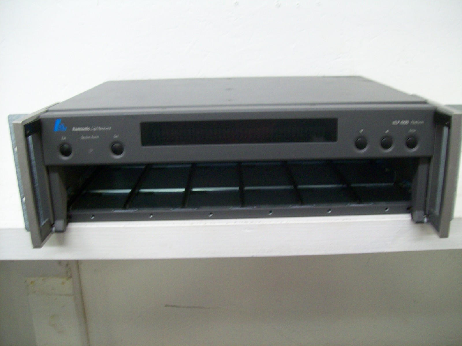 Harmonic Lightwaves HLP4200 series Chassis (Parts only)