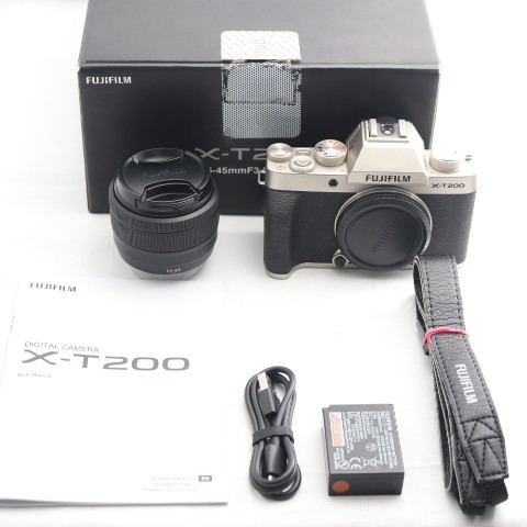 Fujifilm Mirrorless SLR Camera X-T200 Lens  Kit Champagne Gold 311985