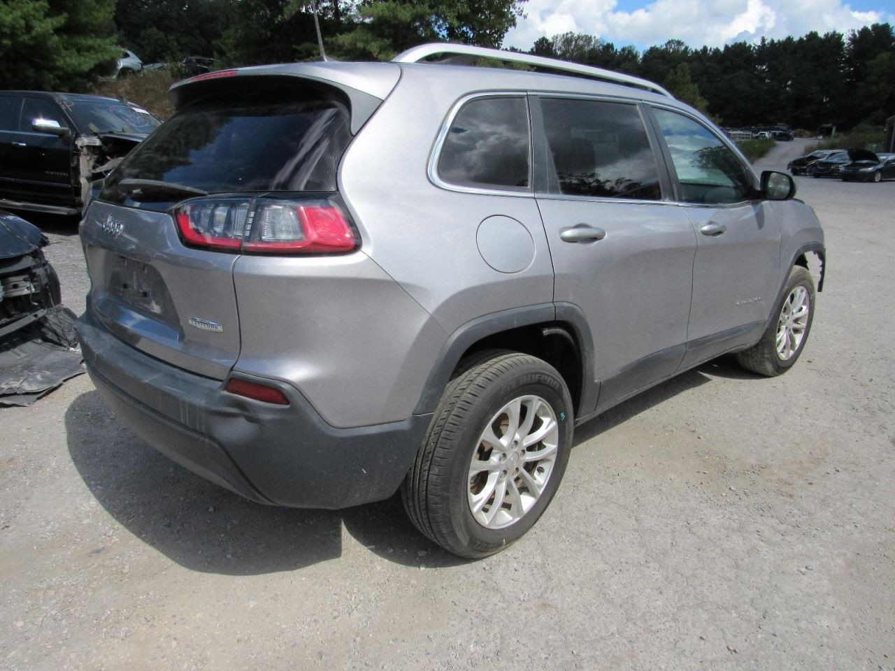 CHEROKEE 2019 Glove Box 1076173