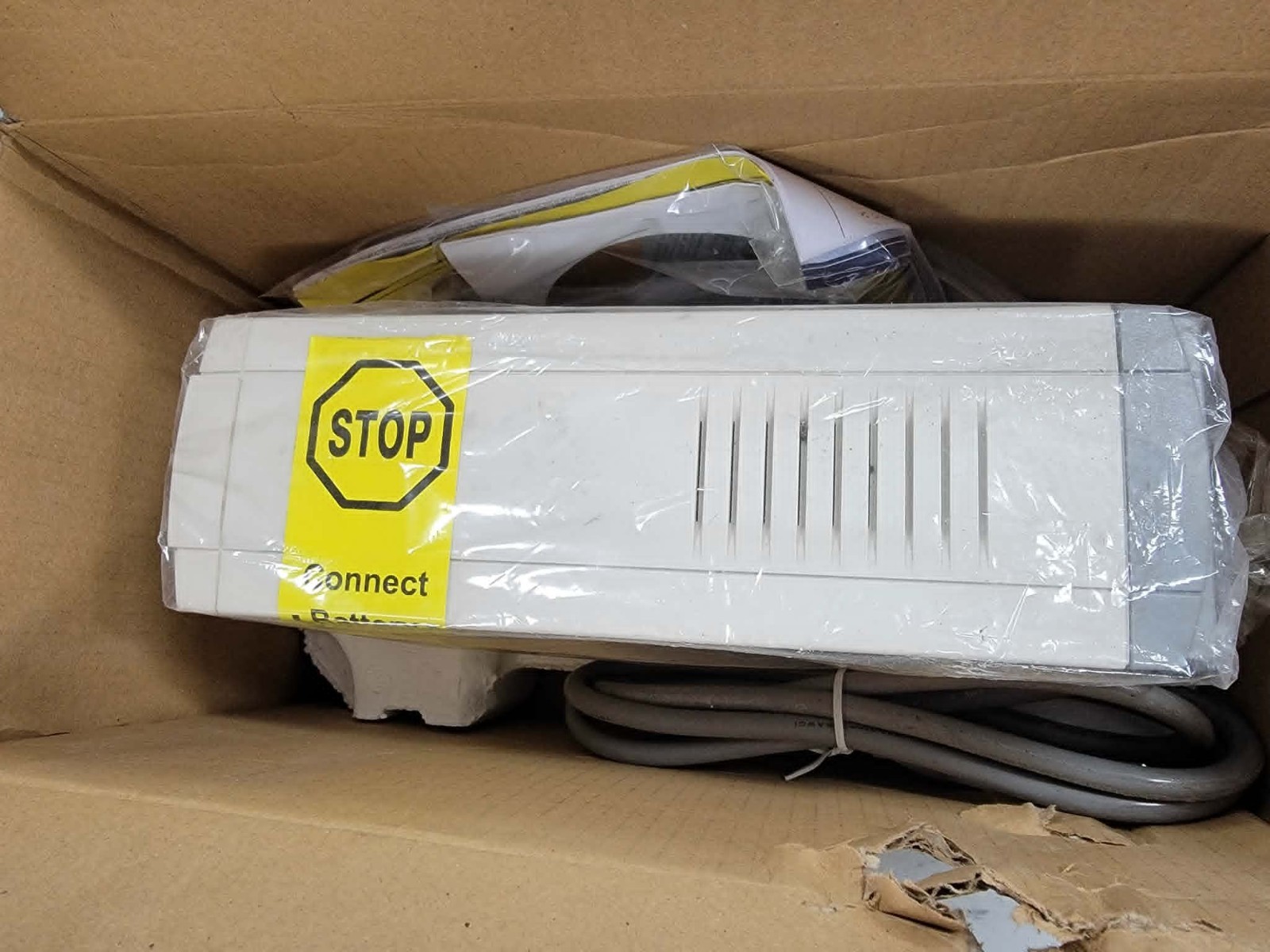 APC BK500 Back-UPS CS 500VA 300W