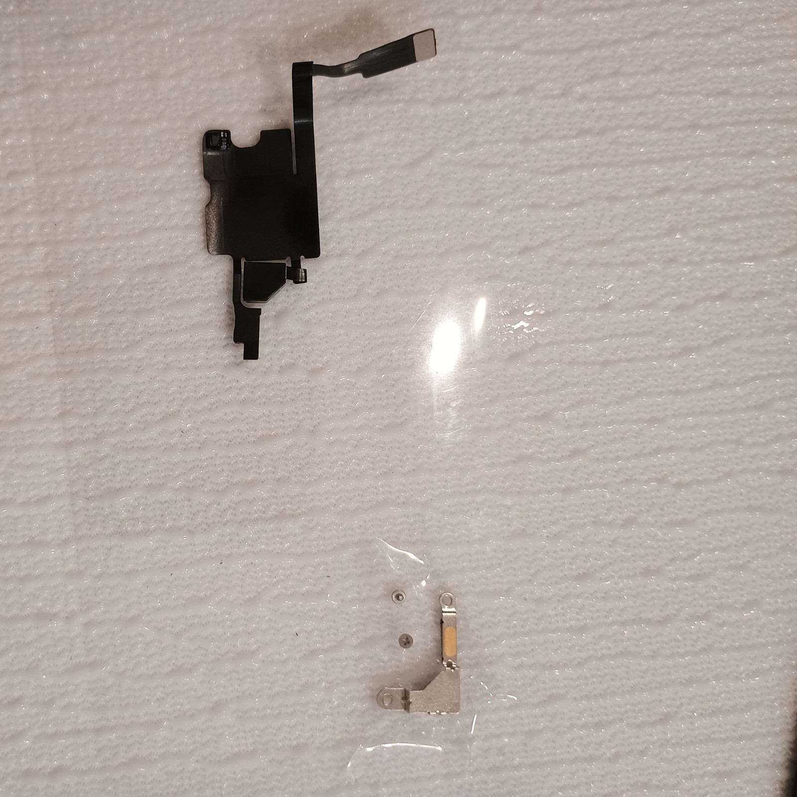 Genuine Apple Ear Speaker Earpiece Proximity Sensor Flex Cable For iPhone 14 Pro