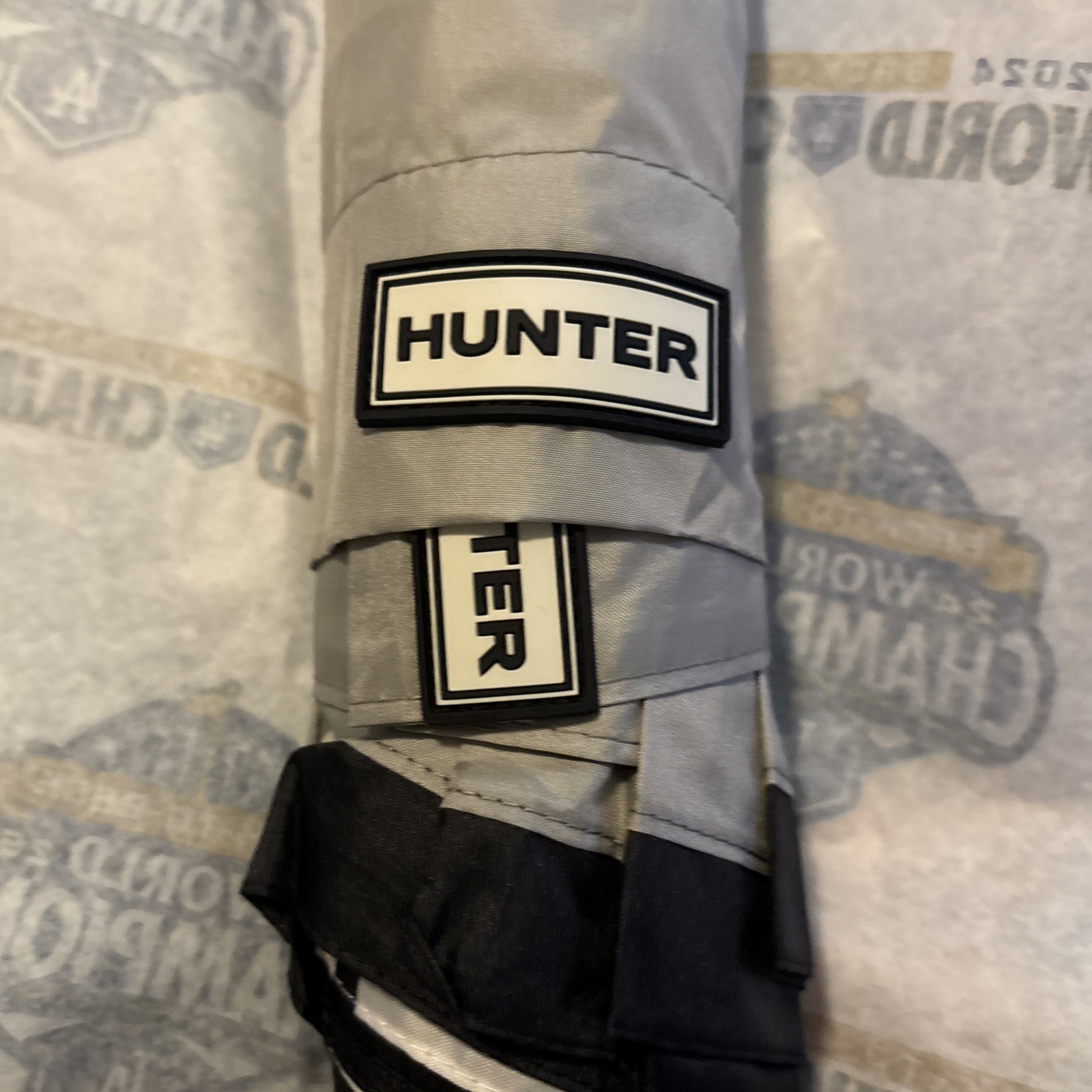 HUNTER UMBRELLA GRAY BLACK WHITE Logo Print 100% POLYESTER NWT