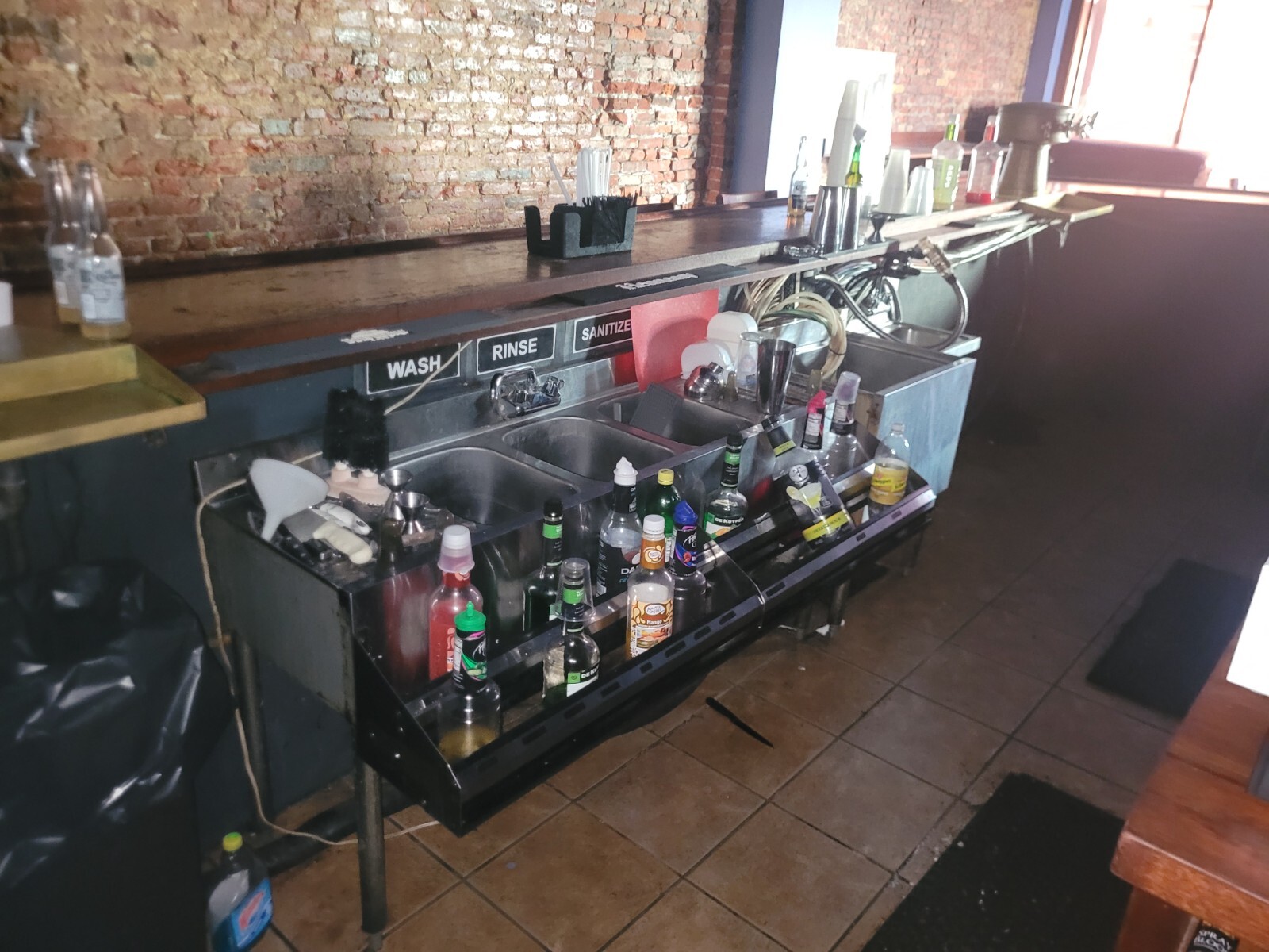 Bar/Restuarant Contents