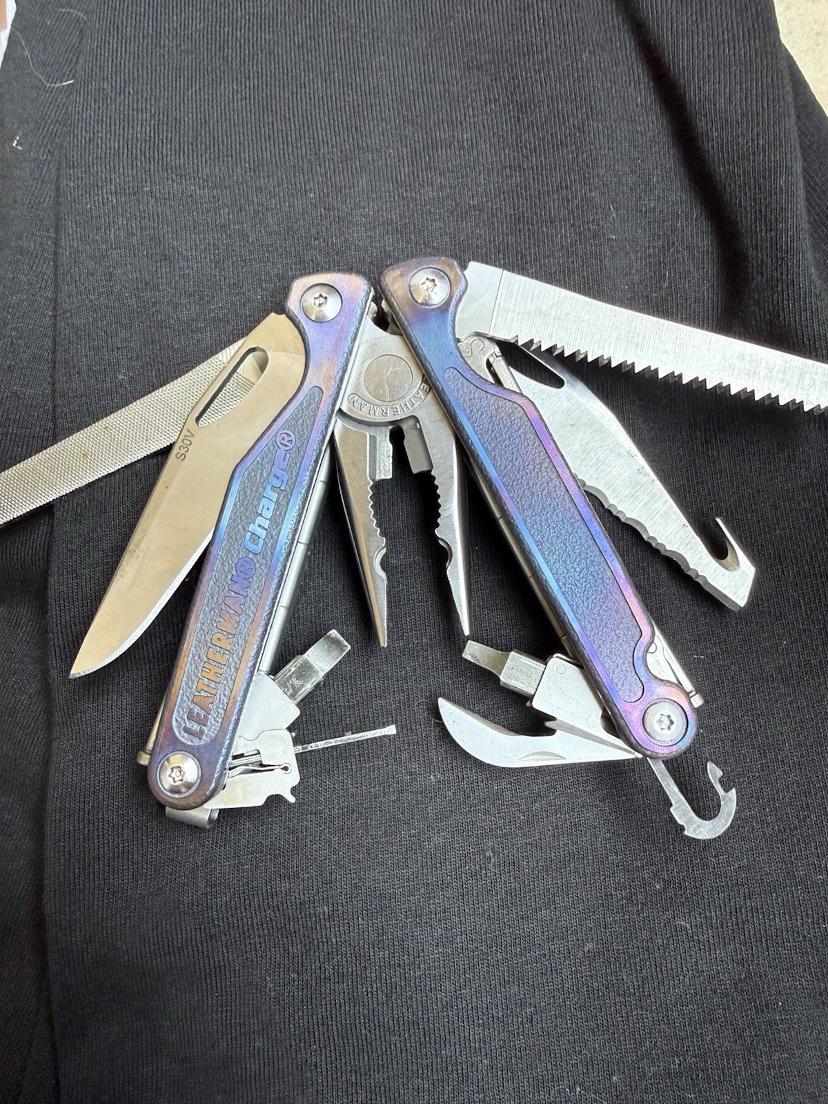 Leatherman Charge S30V Multi-Tool Iridescent Handle w/ Sheath & Bit Kit