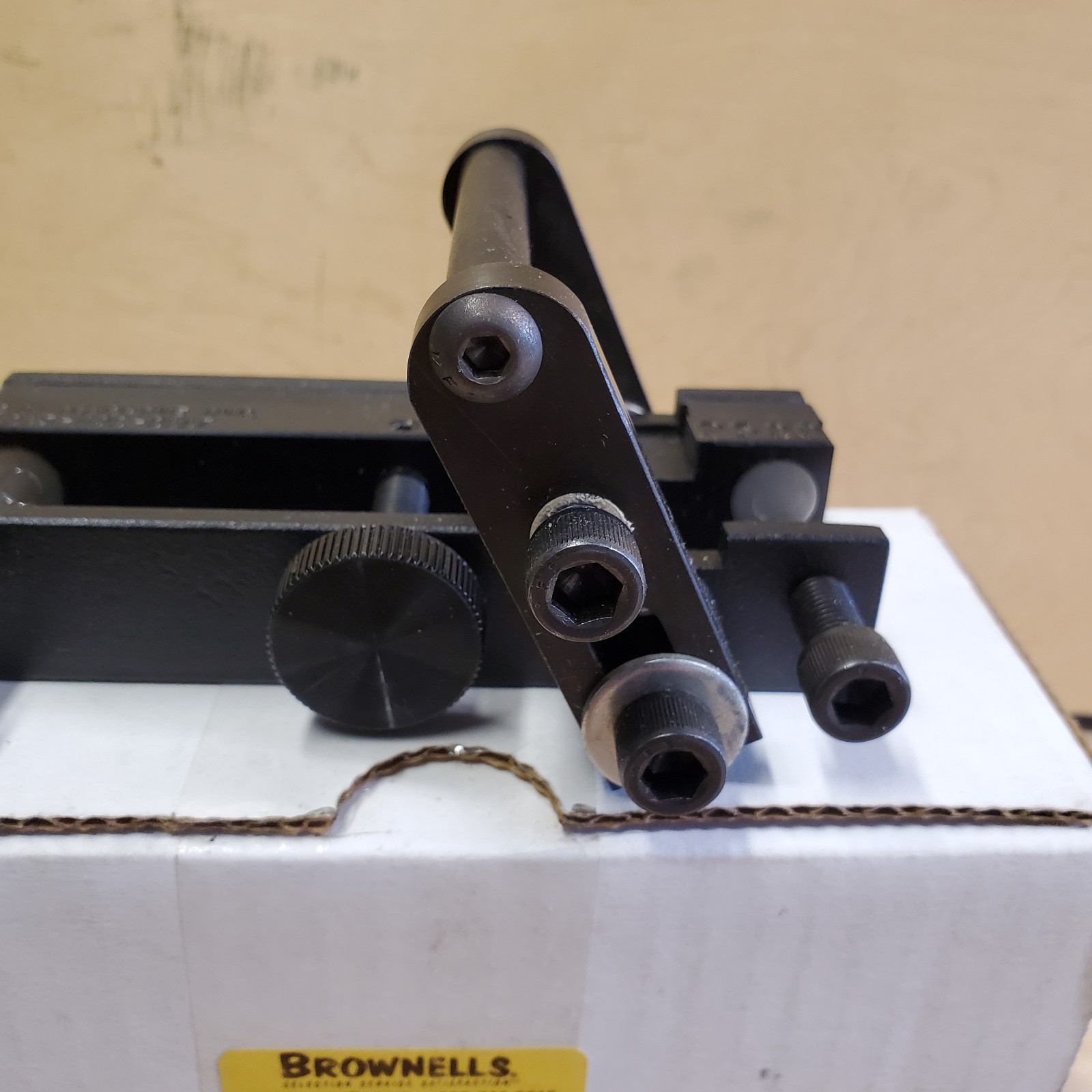 Universal Sight Tool