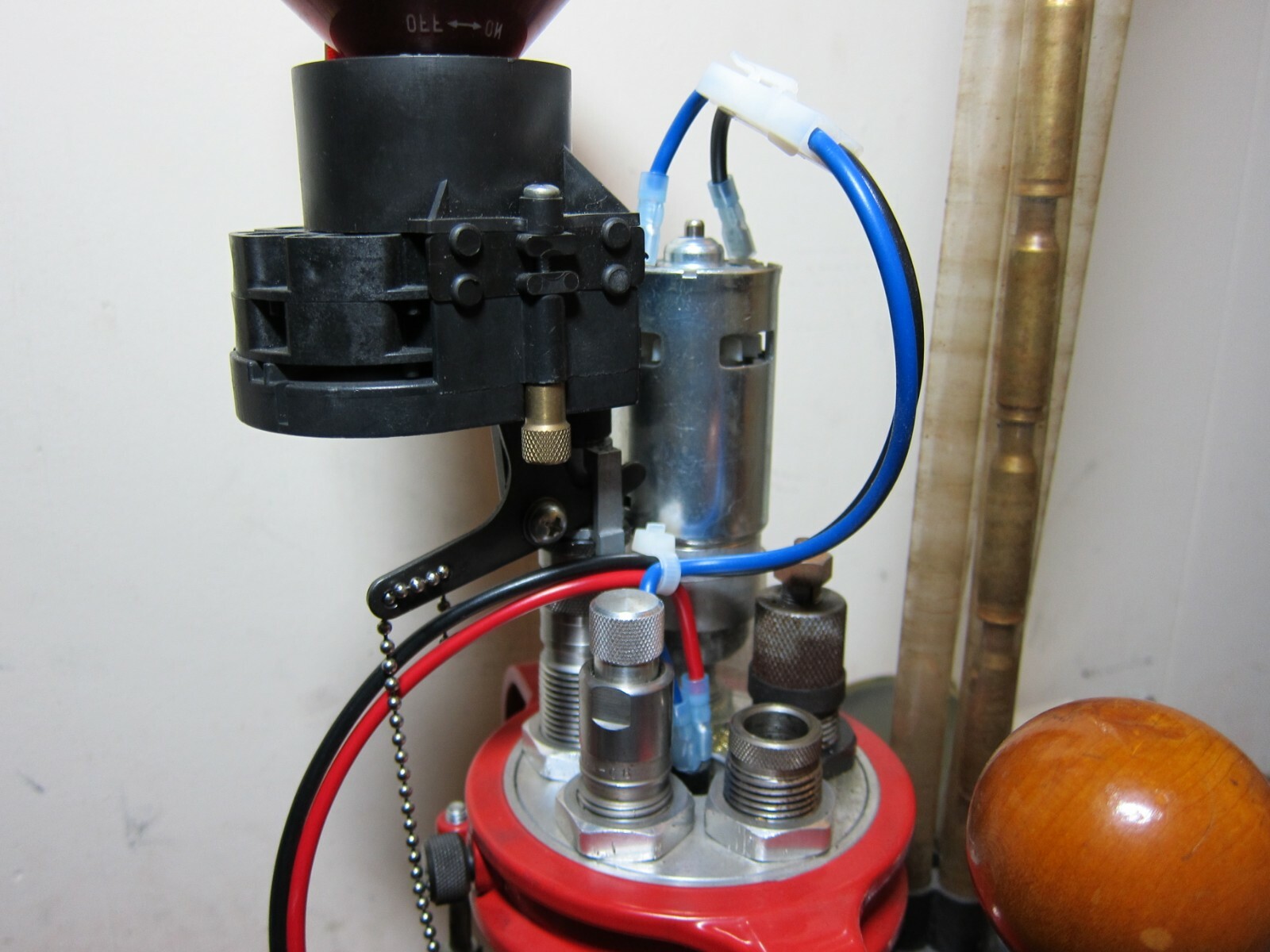 Full automate case trimmmer switch for Dillon tool head using BetterTrim