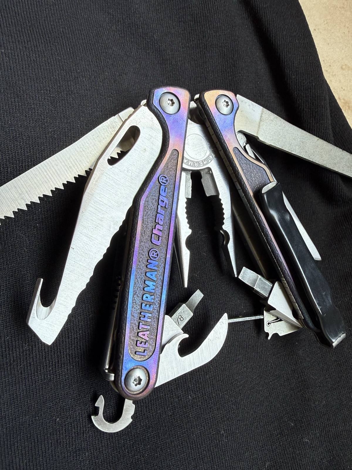 Leatherman Charge S30V Multi-Tool Iridescent Handle w/ Sheath & Bit Kit