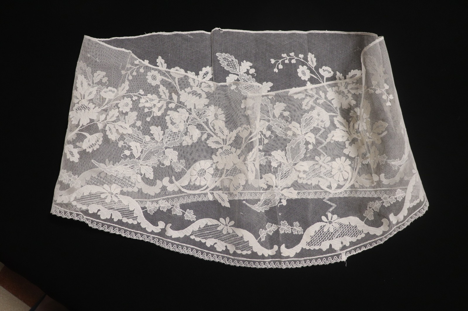 Floral Pattern Tulle Embroidery Flounce
