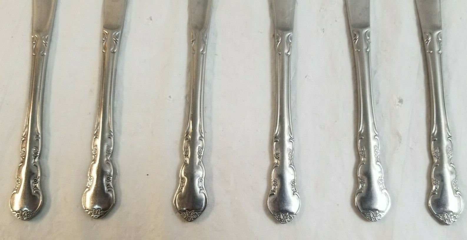 14 Piece EKOO ETERNA Stainless Flatware Set Lot # 12
