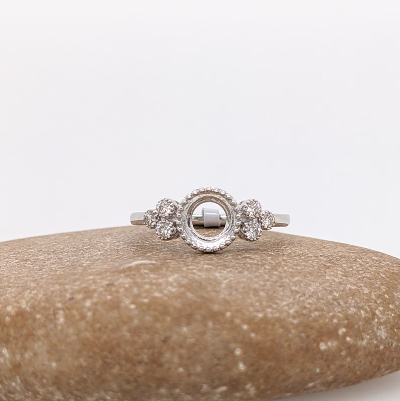 Round 6mm Semi Mount Ring 925 Sterling Silver Milgrain Clover Side Accent Ring