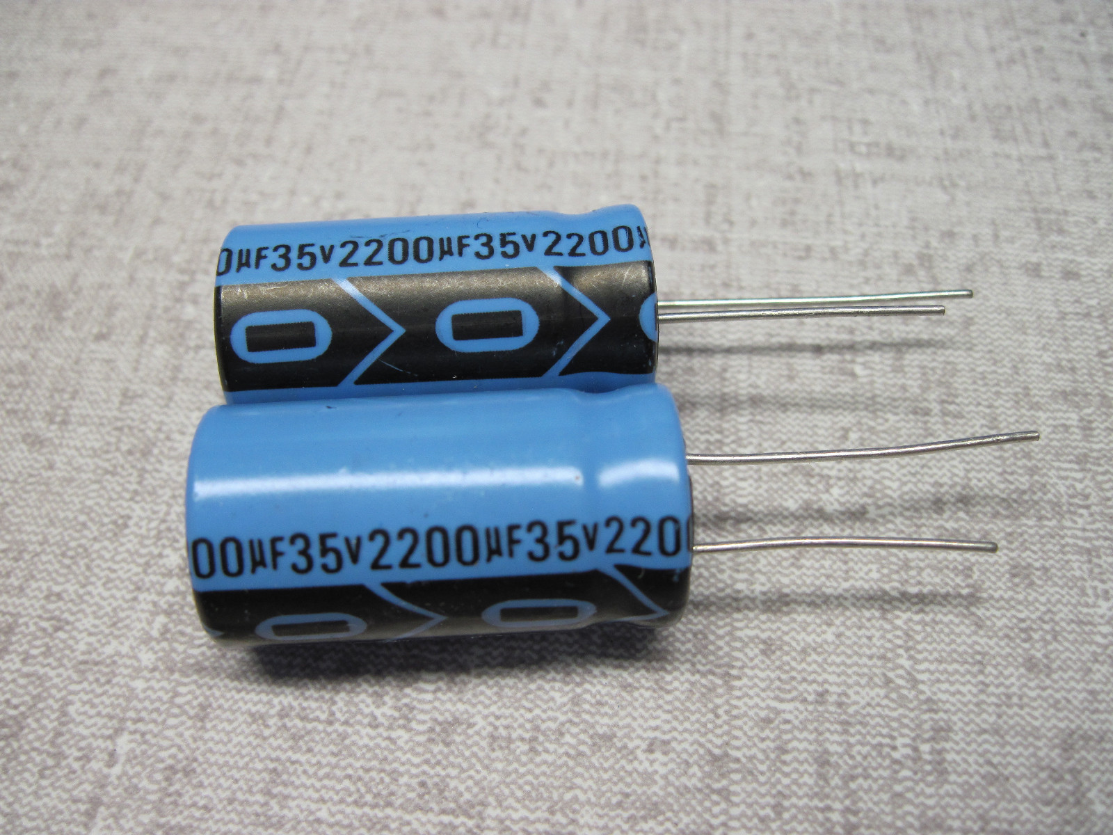 (2) NEW Power Supply Caps 2200uf@35VDC (for Dynaco PAS Tube Preamplifier)