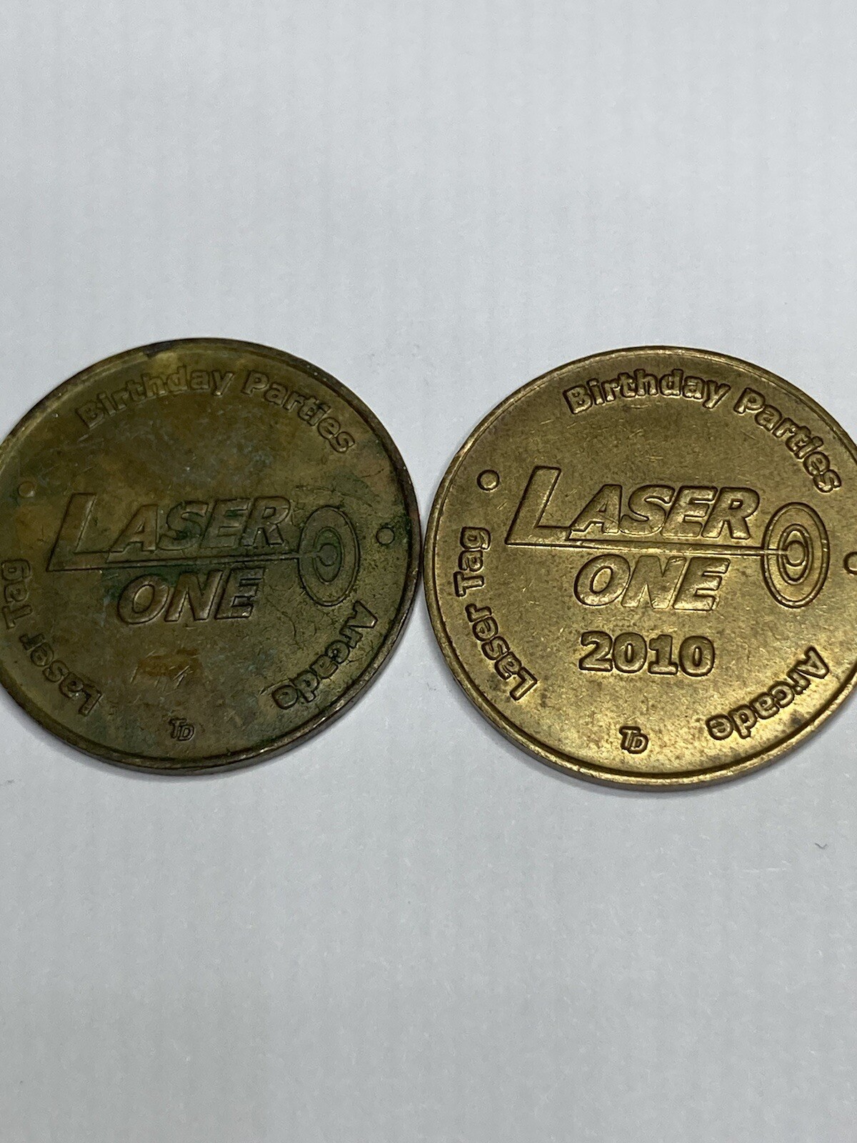 2 Laser One Wantage, New Jersey NJ Arcade Vending Amusement Tokens (#ah1)