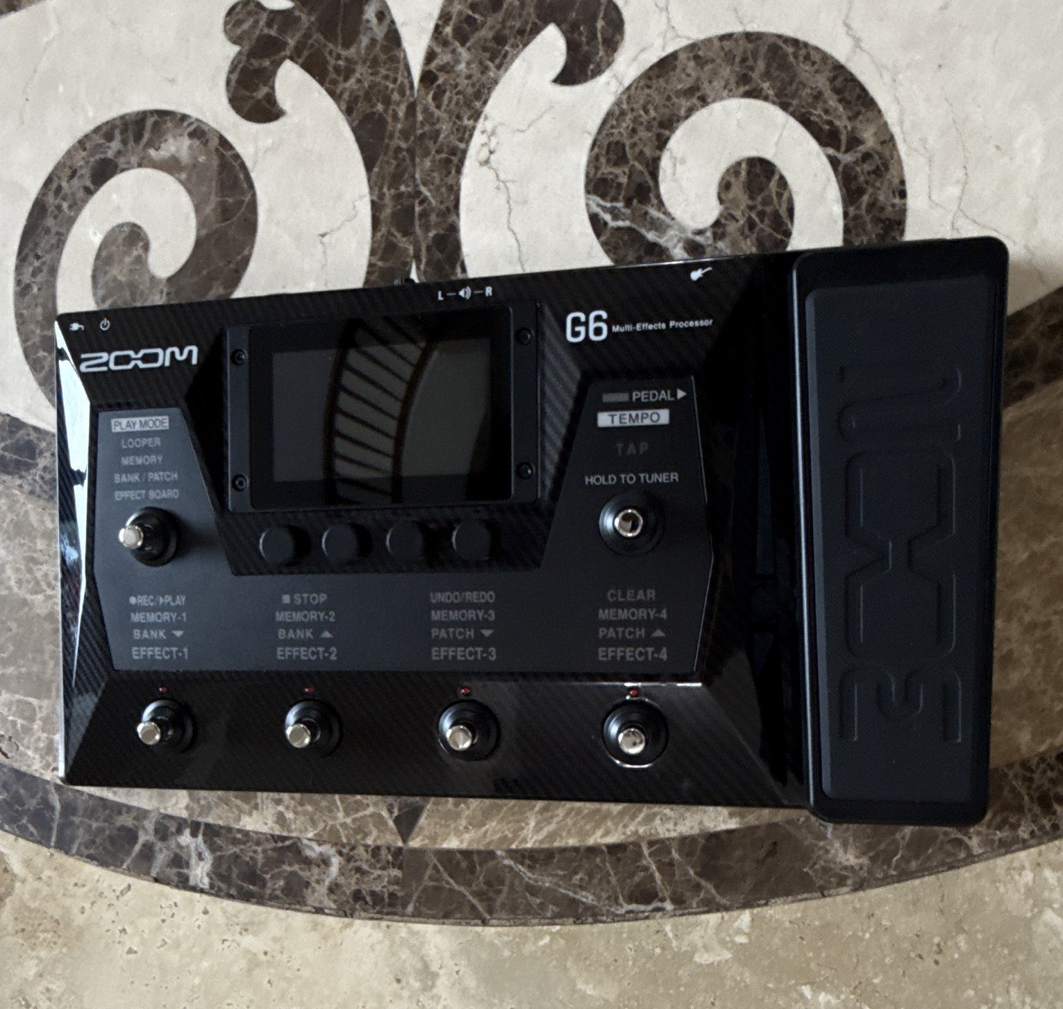Zoom G6 Digital Multi-Effects Processor Pedal for  Guitar with Ernie ball canble