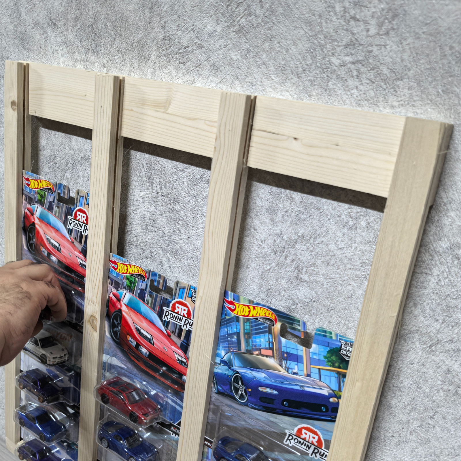 Special Natural Wooden Display for Hot wheels and Matchbox Card Collectors