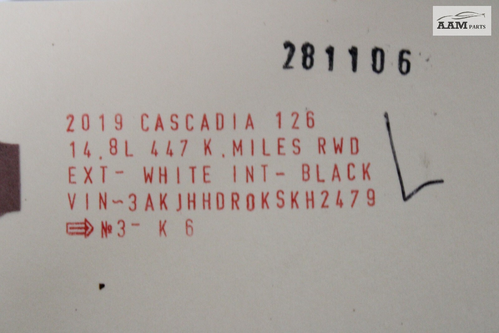 2018-2024 FREIGHTLINER CASCADIA LEFT DRIVER SIDE FAIRING SUPPORT BRACKET OEM