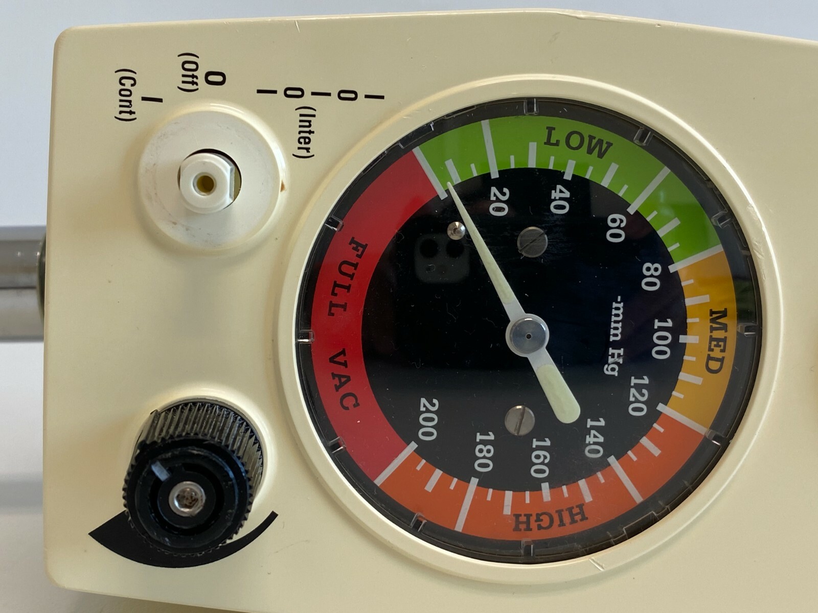 PP30-19: Ohmeda Vacuum Unit - Missing a knob